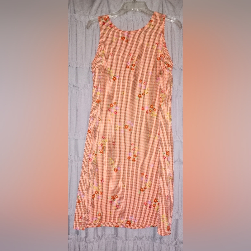 Sleeveless dress